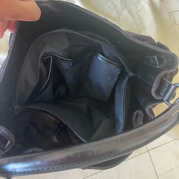 Burberry Rare Oversized Hobo Bag - Picture 13 of 16